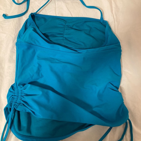 Bathing suit top form Old Navy - Picture 2 of 2